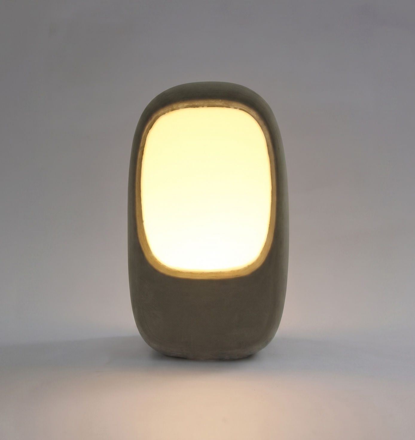 Qibo — גוף תאורה מבטון